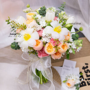 Hoa Cưới Juliet Cam mix Tulip Bẻ Cánh E392
