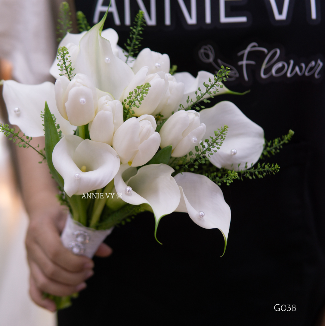 Hoa Cưới Calla mix Tulip Trắng G038 - Image 4
