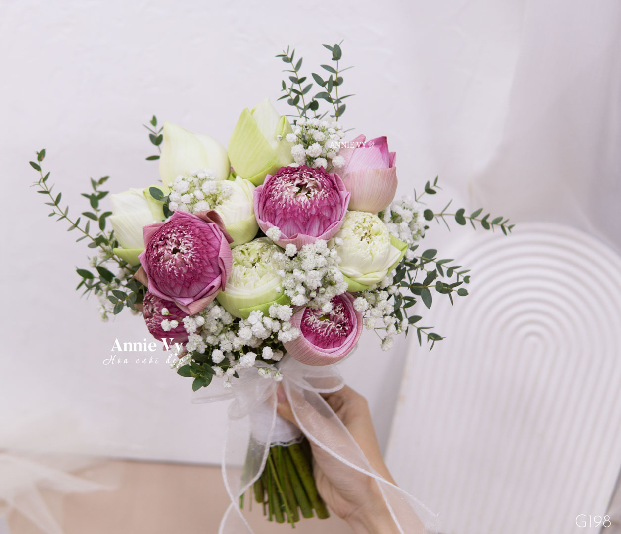 Hoa Cưới Sen Hồng Mix Sen Trắng, Baby, Lá Bạc Nhí G198