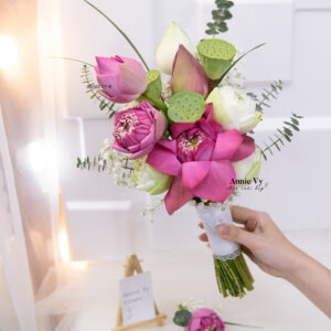 Hoa Cưới Sen Hồng Mix Sen Trắng, Gương Sen, Baby, Lá Bạc G365