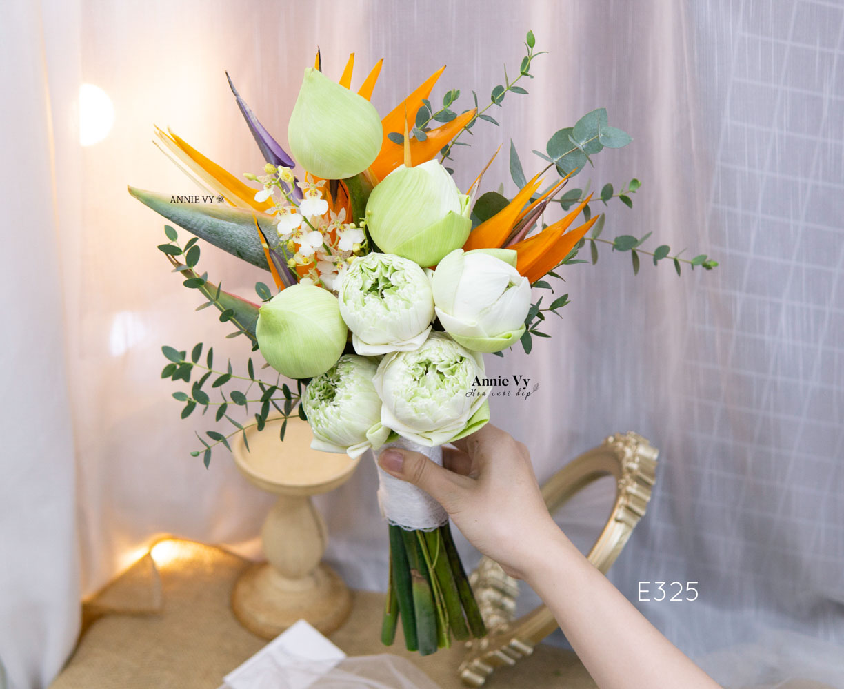 Hoa Cưới Sen Trắng mix Thiên Điểu E325