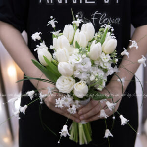 Hoa Cưới Dáng Rủ Tulip Trắng mix Phi Yến H262