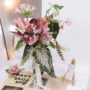 Hoa Cưới Agapan Hồng mix Lá Môn Pink Swan H320