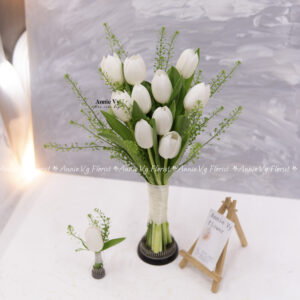Hoa Cưới Tulip Trắng mix Lá Cỏ Đồng Tiền H461