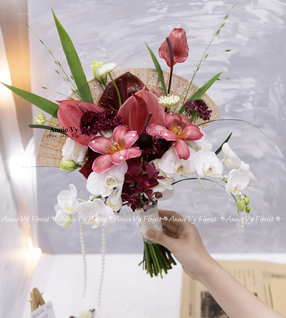 Hoa Cưới Quạt Xòe Tulip Đỏ Nâu mix Lan Mini H582 - Image 5