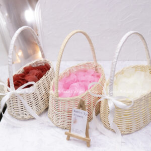 Giỏ + Hoa + quấn ruy băng có nơ - Giỏ Hoa Hồng Lụa Rải Cánh Ở Đám Cưới - GHR2