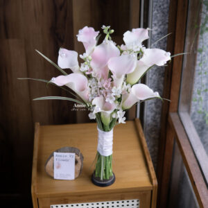 HC068- Hoa Cưới Calla Phớt Hồng mix Sao Trắng
