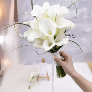 HA1002- Hoa Cưới Calla Trắng 15+1 Hoa Basic