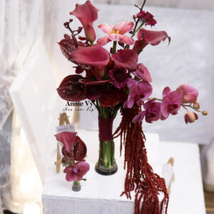 HC271- Hoa Cưới Calla Đỏ Rượu mix Lan Hồng, Dền Rũ