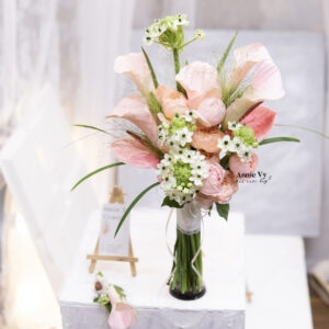 HC281- Hoa Cưới Calla Hồng mix Thiên Nga Mắt Ngọc