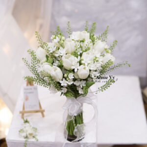 HC302- Hoa Cưới Tulip Trắng mix Sao Trắng