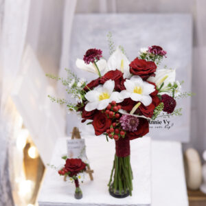 HC308- Hoa Cưới Hồng Đỏ mix Tulip Trắng