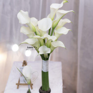 HC432- Hoa Cưới Calla Trắng 15 Hoa Basic
